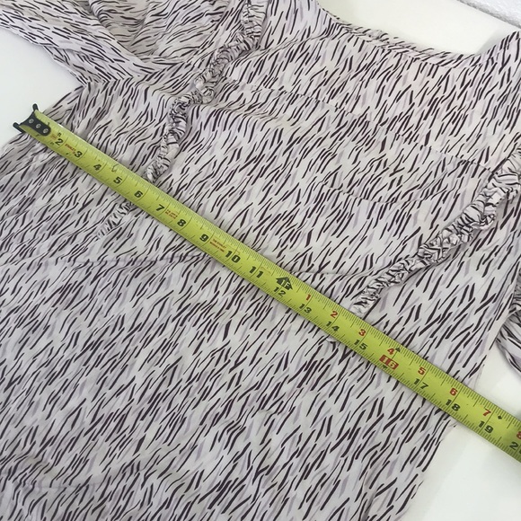 Loft brand Ladies Blouse - Picture 5 of 9